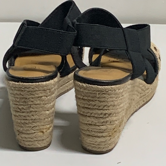 Boho Woven Bass Wedge Sandals w/ Black Pattern - Picture 2 of 5